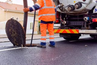 Fosse septique pleine ? Service professionnel de vidange de fosse